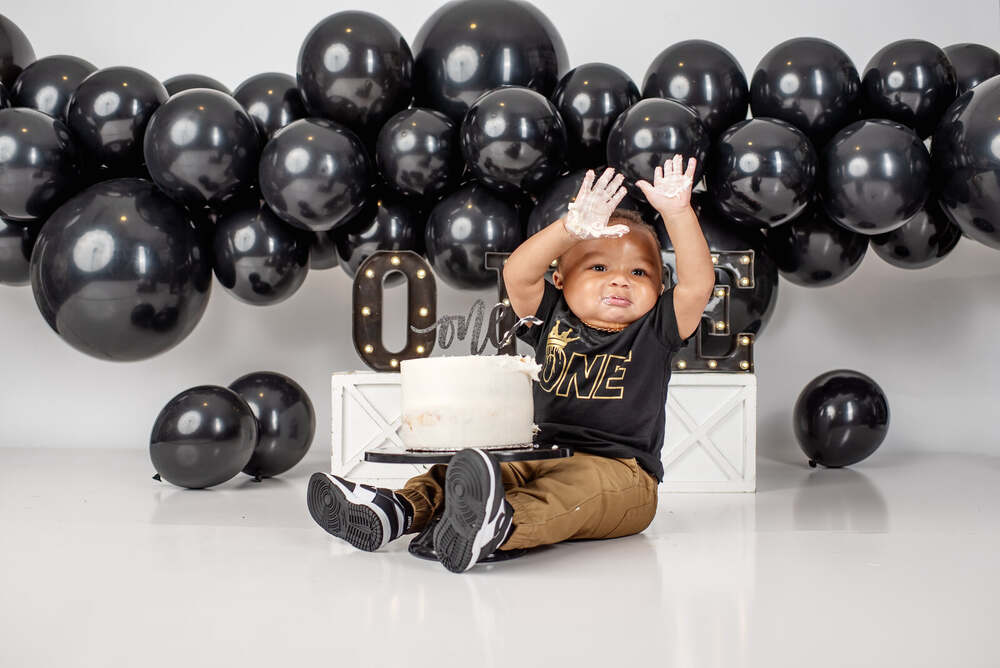 Cake Smash photography by Grace Portrait Studios, Douglasville GA