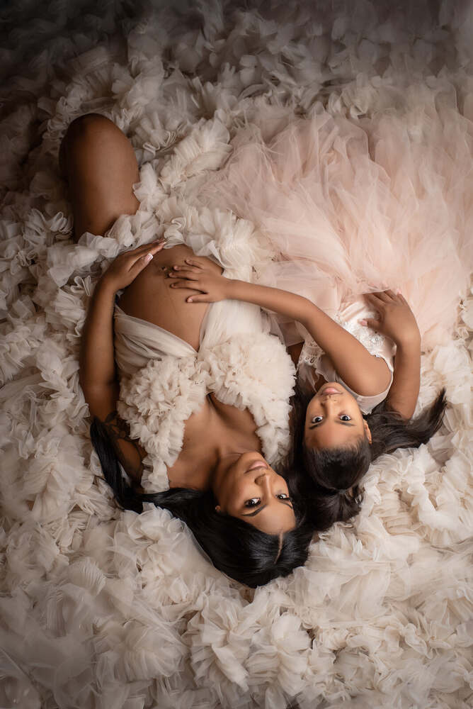Maternity photography by Grace Portrait Studios, Douglasville GA