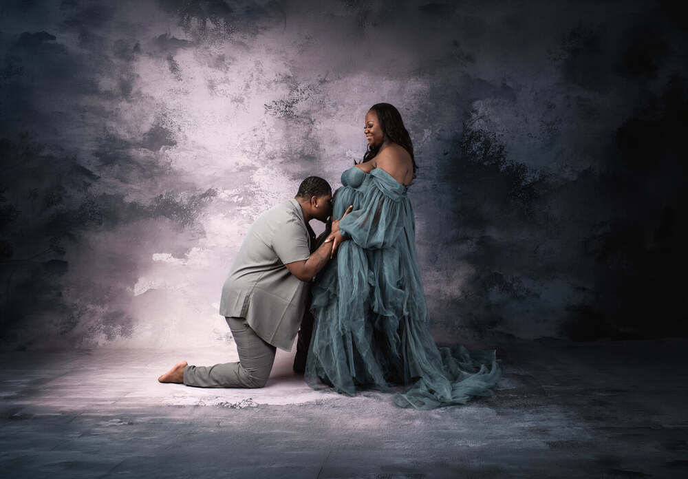 Maternity photography by Grace Portrait Studios, Douglasville GA