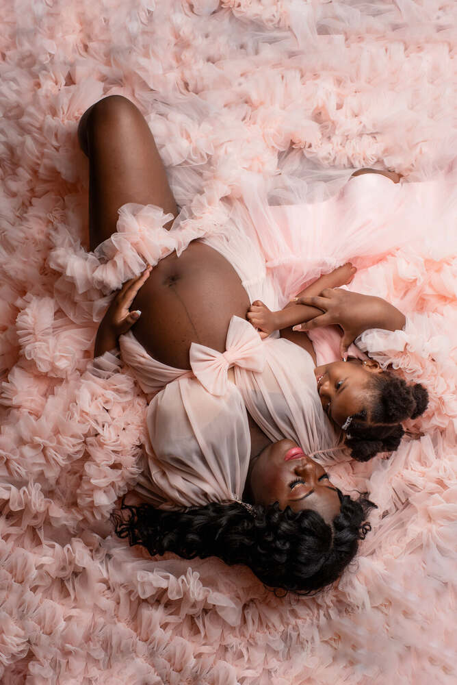 Maternity photography by Grace Portrait Studios, Douglasville GA