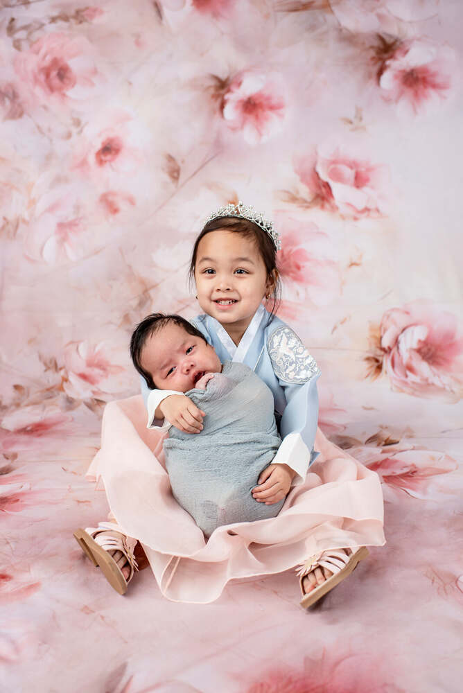 Mommy & Me photography by Grace Portrait Studios, Douglasville GA