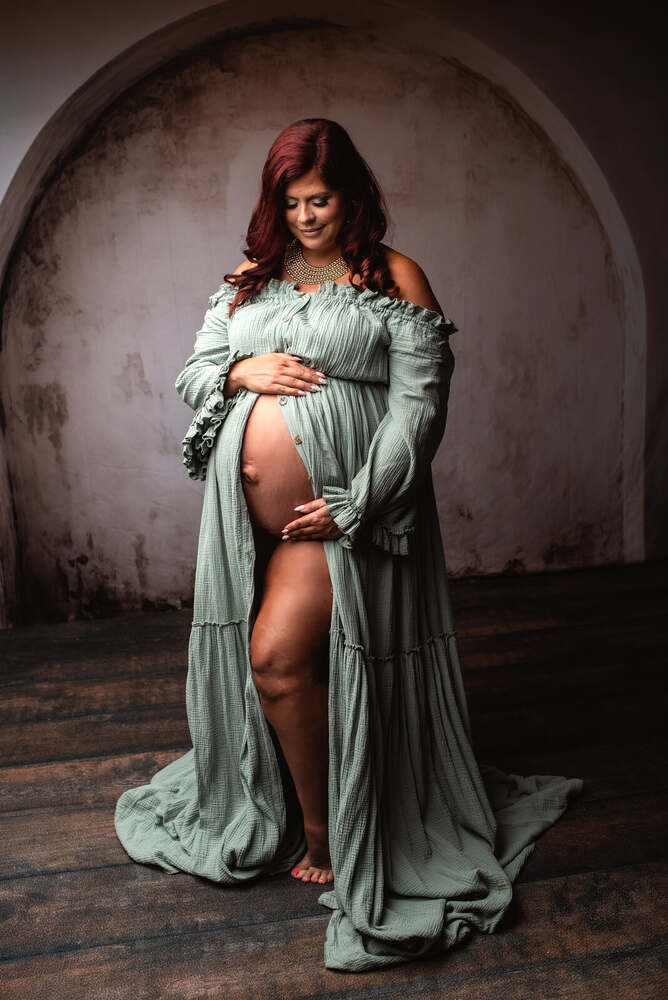 Maternity photography by Grace Portrait Studios, Douglasville GA