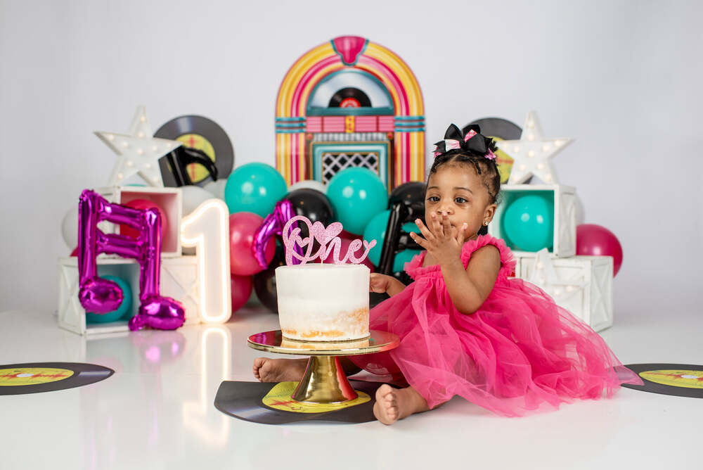 Cake Smash photography by Grace Portrait Studios, Douglasville GA