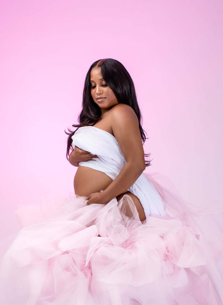 Maternity photography by Grace Portrait Studios, Douglasville GA